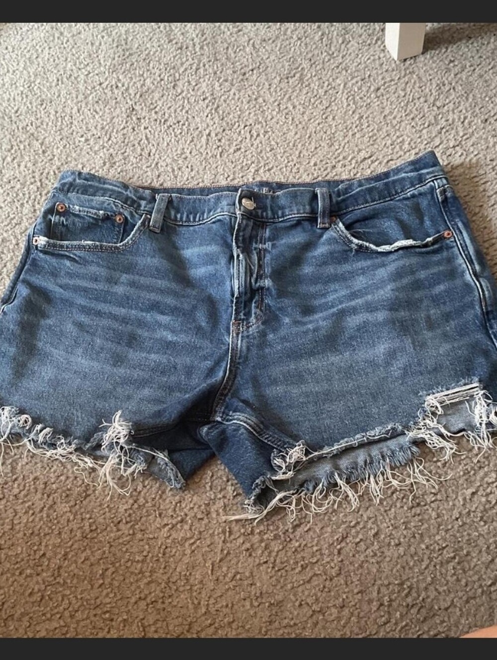 2 American Eagle Shorts